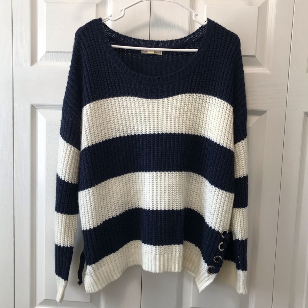 Women’s Sweater Top